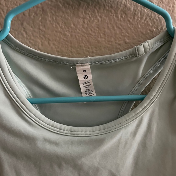 Nulux™ Racerback Cropped Run Tank Top - Picture 3 of 3